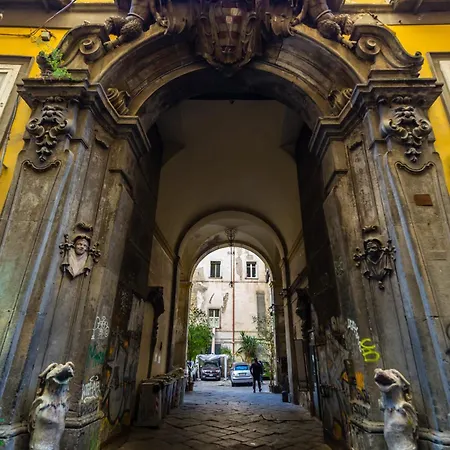 Design At Spaccanapoli By Wonderful Italy Apartment *