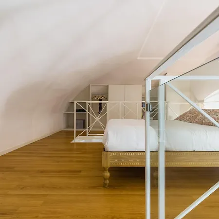 Apartment Design At Spaccanapoli By Wonderful Italy