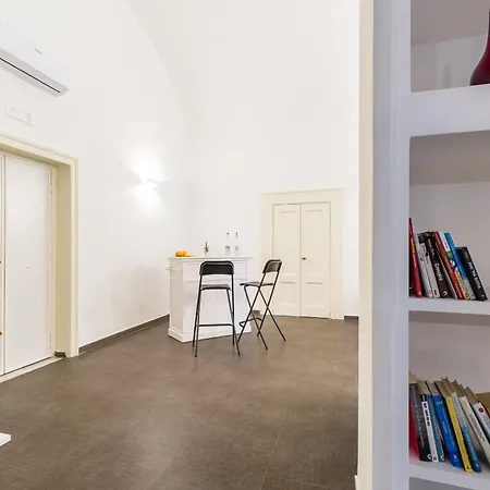 Apartment Design At Spaccanapoli By Wonderful Italy